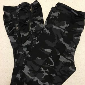 Camo Capri Workout Leggings
